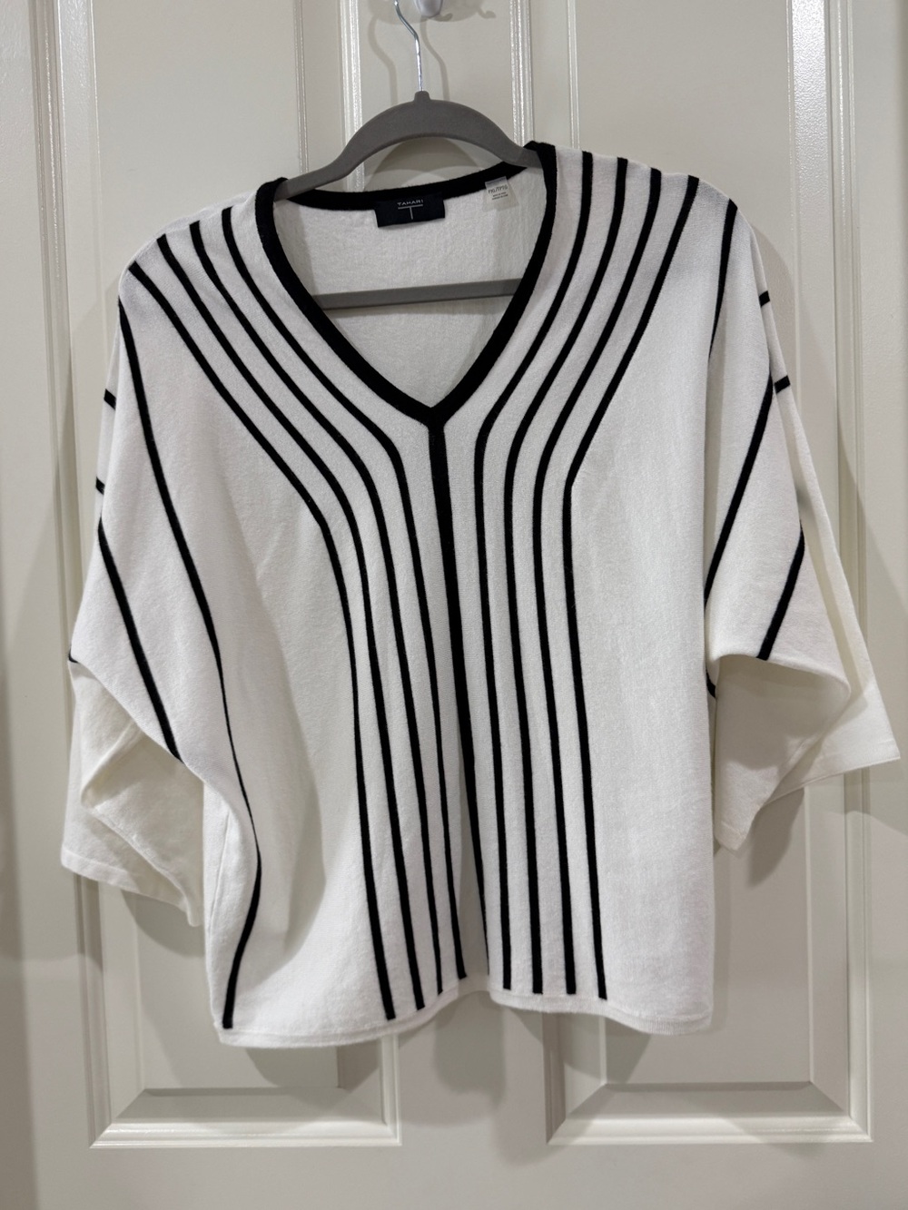 Tahari White V-Neck 3/4” Sleeve Lightweight Sweater with Black Stripe Detail